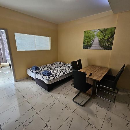 Royal Apartments & Rooms Загреб Екстериор снимка
