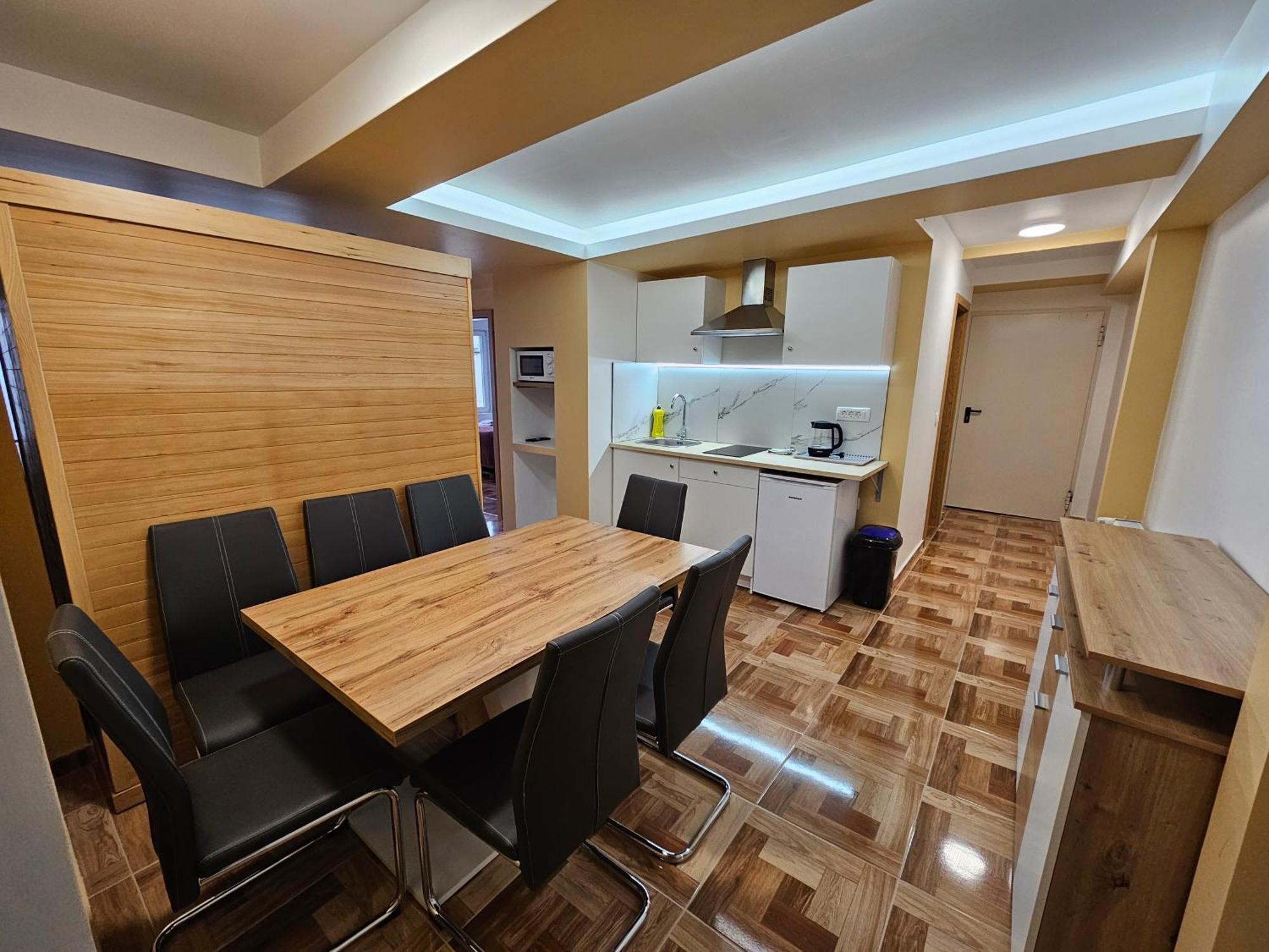 Royal Apartments & Rooms Загреб Екстериор снимка