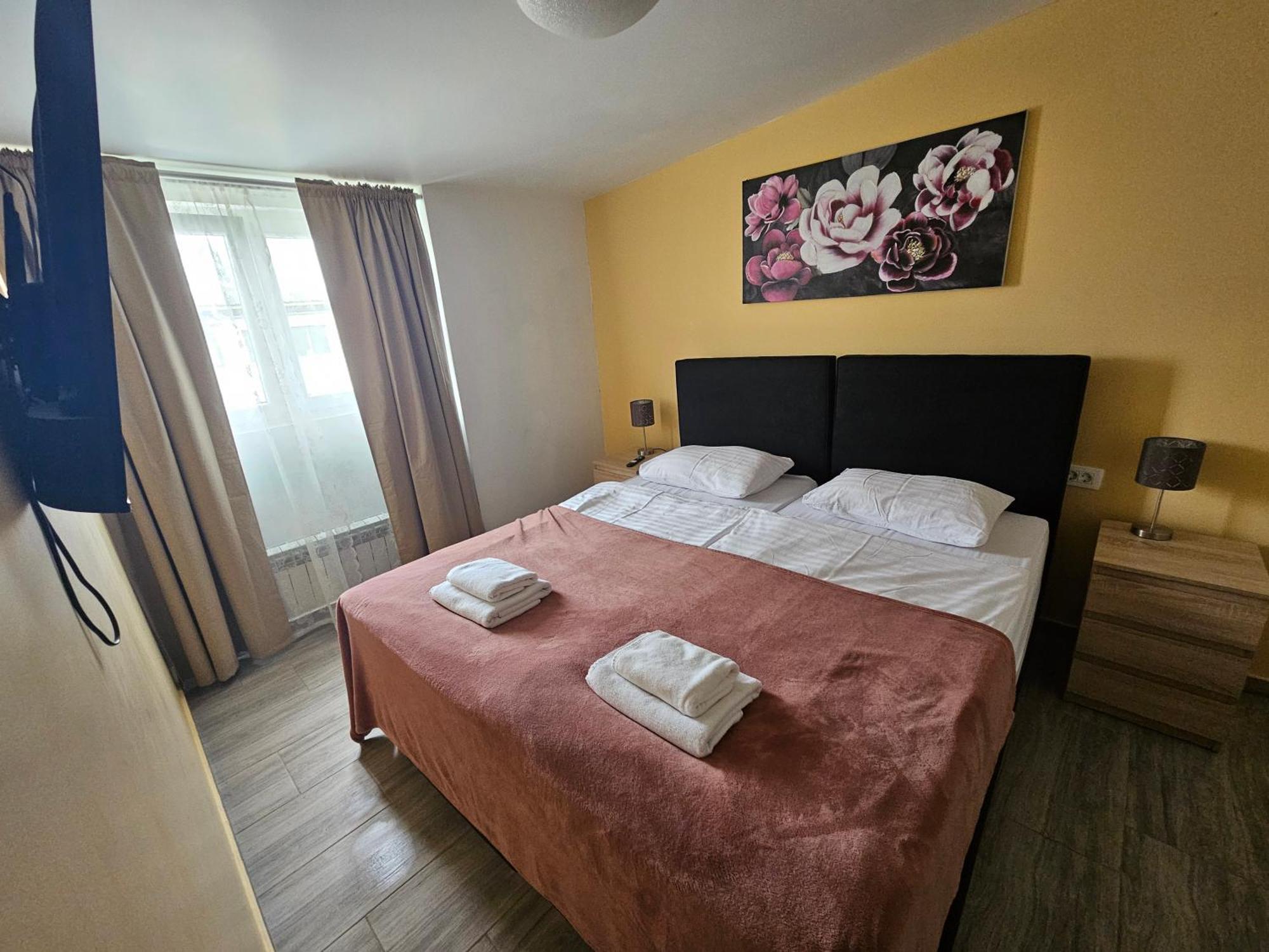 Royal Apartments & Rooms Загреб Екстериор снимка