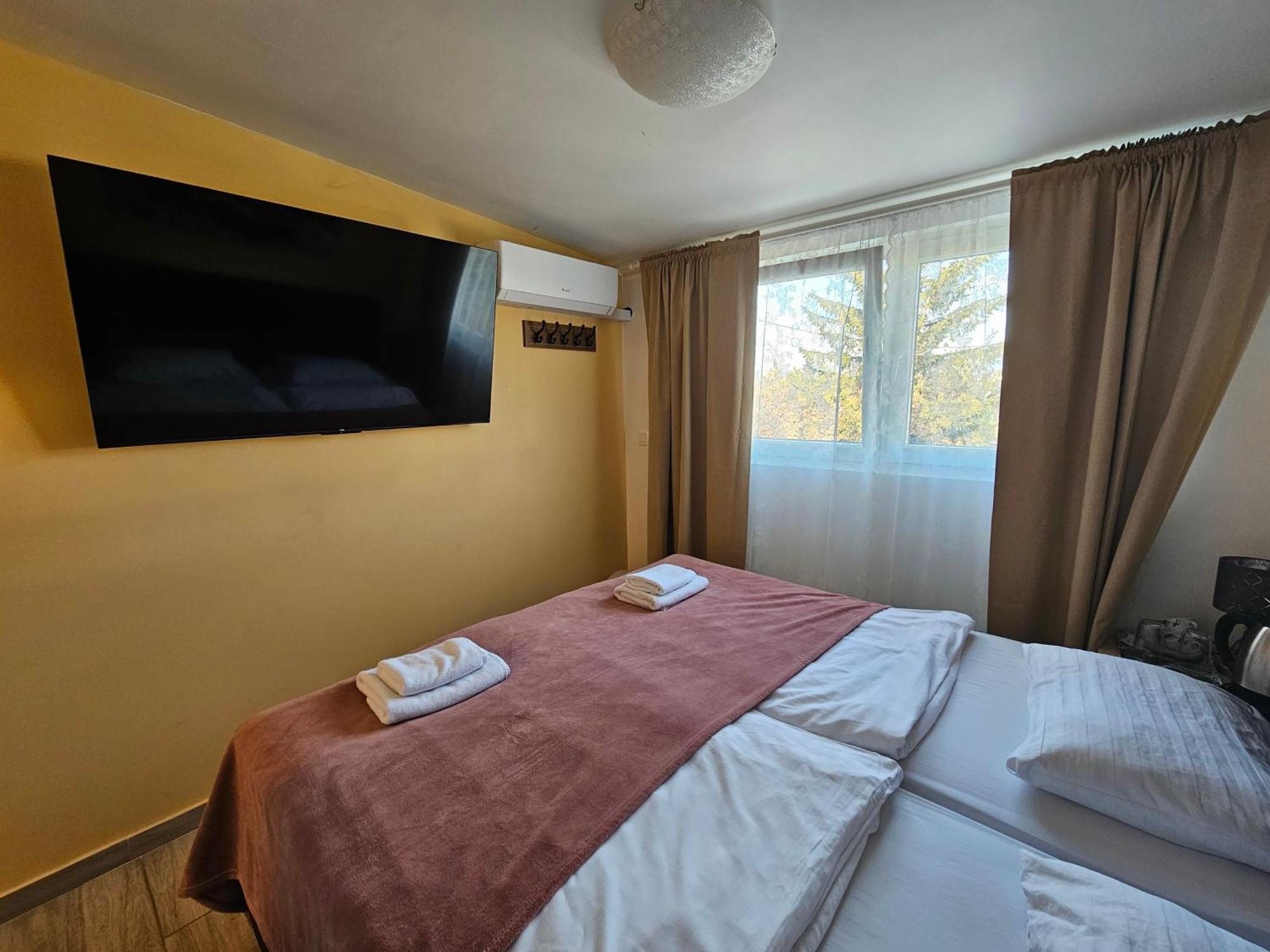Royal Apartments & Rooms Загреб Екстериор снимка