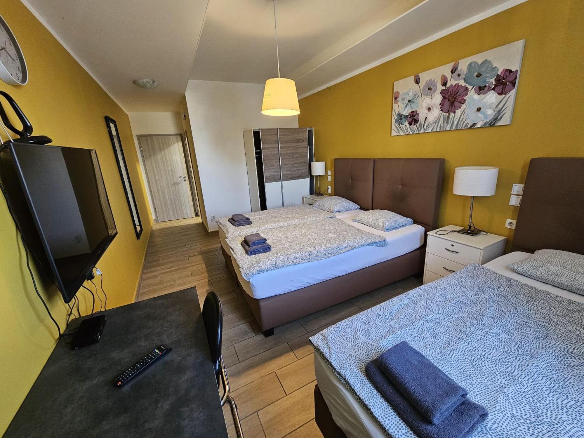 Royal Apartments & Rooms Загреб Екстериор снимка